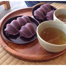 伊勢神宮　赤福
甘さ控えめだから、いくらでも食べられます！