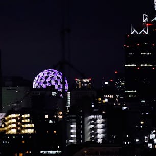 TOKYO 2020
東京五輪開会式、1800台のドローンで描かれた巨大な市松模様のエンブレム。
#tokyo2020 #shinjuku #olympic #オリンピック