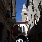 スロヴェニア　コペルの旧市街
ここもヴェネツィア風の塔が残る