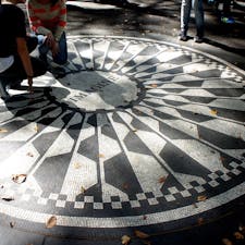 New York / Manhattan
Central Park / Strawberry Fields
いつもたくさんの観光客が集まっている、ストロベリーフィールズ。
#newyork #manhattan #centralpark