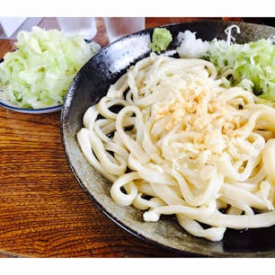 吉田のうどんのお店で一番好きな彩花
本当においしいです。