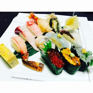 若鮨、国母本店！