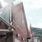 🌏北海道函館市
📍金森赤レンガ倉庫

レトロな赤レンガと、青い空のコントラストがすてき！
