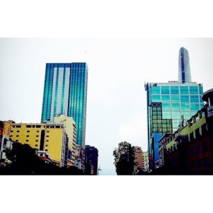 2016.8.13
🇻🇳Vietnam/Ho Chi Minh
黄色と青のコントラストがGOOD👍
#グエン・フエ通り は外国人の集まる、いわゆる"観光都市"ですね。

#ベトナム #ホーチミン