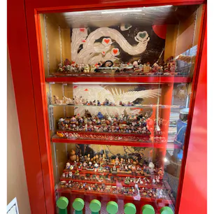 壹銭大明神　(京都祇園)
多分コレは右側面ですね。

#サント船長の写真　#小さな祠