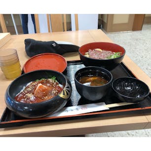 てこね寿司と伊勢うどん松阪牛入り
のセット
美味すぎる。
🤣🤣🤣🤣🤣