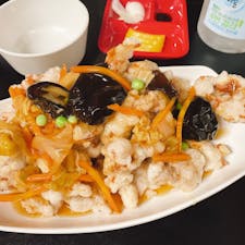 香港飯店0410 鶴橋コリアンタウン店
タンスユク　サクサクで美味しい。
小さいサイズでも量あります。