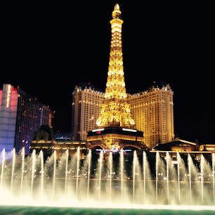 ラスベガスベラージオホテル。
時間毎に行なっている噴水ショーはとても綺麗です。