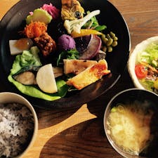 2921.12.11
食堂nogiのランチセット
開ヶ丘スローライフくらぶ
NPO法人里山倶楽部富山