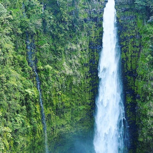 アカカ・フォールズ