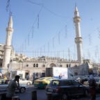 アンマン（ヨルダン）2016.8
過去picから。正面はモスクです。
イルミネーションが星！可愛い！
#nofilter