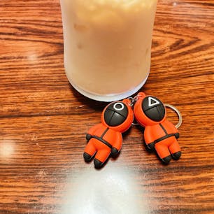 巴羅夢　鶴橋
イカゲームの赤いやつと昭和な喫茶店で
お茶した🙄