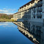 ホテルはヨーロッパの古城のようです。