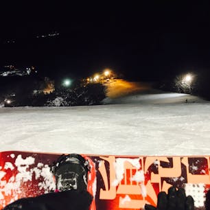 米沢スキー場ナイターにて
頂上から眺める米沢の夜景が最高に美しいです✨