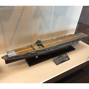 昨日の続き
航空母艦翔鶴
模型
川崎重工製
オイラの愛車の先輩
😳😳😳