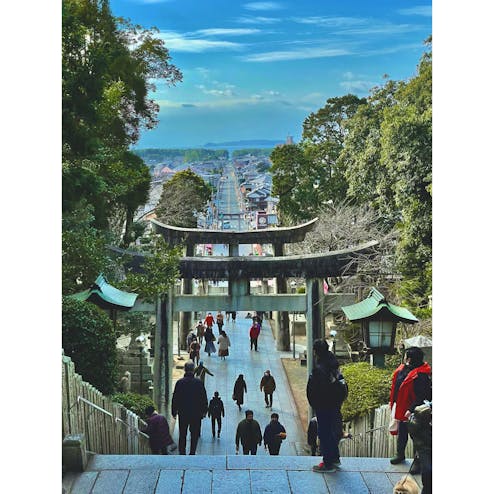 宮地嶽神社 みやじだけじんじゃ の投稿写真 感想 みどころ 宮地嶽神社 光の道嵐のｃｍで有名になったスポット海ま トリップノート