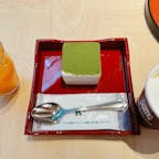 リッチモンドホテルプレミア京都駅前

ウェルカムドリンクとデザートが頂けます。抹茶ティラミスの美味しいこと😋