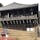 東大寺二月堂

東大寺二月堂（とうだいじにがつどう ）は、奈良県奈良市の東大寺にある、奈良時代（8世紀）創建の仏堂。現存する建物は1669年の再建で、日本の国宝に指定されている。奈良の早春の風物詩である「お水取り」の行事が行われる建物として知られる。「お水取り」は正式には修二会といい、8世紀から連綿と継続されている宗教行事である。二月堂は修二会の行事用の建物に特化した特異な空間構成をもち、17世紀の再建ながら、修二会の作法や習俗ともども、中世の雰囲気を色濃く残している。

#サント船長の写真