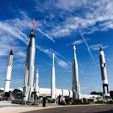 フロリダのケネデイ宇宙センター
さすがアメリカ。宇宙をテーマにしたアミューズメントパークのような造り。一日中楽しめます。
#フロリダ
#オーランド
#ケネデイ宇宙センター
#宇宙
#スペースシャトル