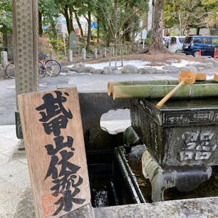 こんこんと湧いてる（？）水