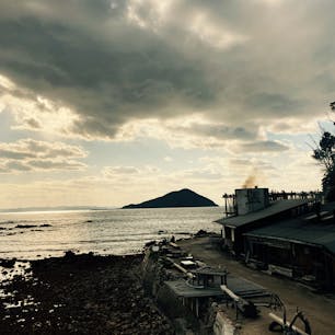 福岡旅行　糸島　塩プリンを食べに
甘じょっぱさがちょうどよくなめらかなプリンがとても合う。とても美味しかった。
そして景色が良い。綺麗な景色を見ながら食べるプリンは最高でした。