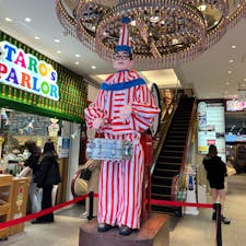 2022年3月9日(水)

#くいだおれ太郎 #中座くいだおれビル #キャラクター
#道頓堀 #大阪 #観光名所 #撮影スポット