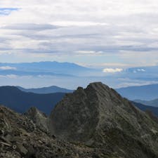 頂上付近は風が強く寒かったけど、頂上からの景色は最高だった。
日本で3番目に標高が高い山、穂高岳。