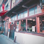 宮島！タムカイマ🍧✨
古民家、古風な感じのカフェ。
ゆっくり、落ち着く癒しの空間☺️
イチゴかき氷の氷が練乳味で、
とっても美味しかった💓