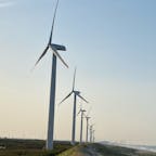 風車が回転する時に風を切る音が聞こえて、怖いくらいでした。一体何基の風車が並んでいるのか数えられない。