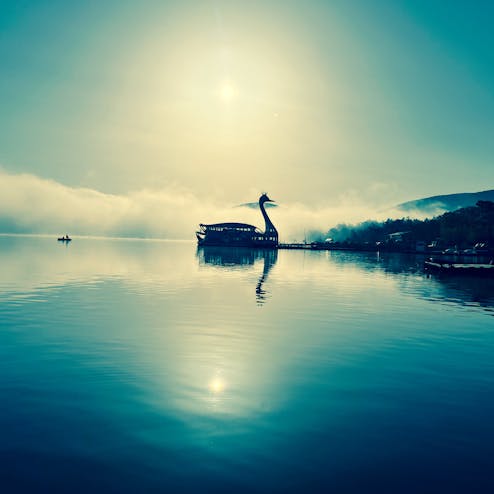 山中湖遊覧船「白鳥の湖」