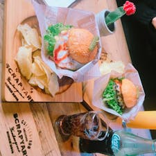 愛媛🍊
オシャレなハンバーガー屋さん🍔