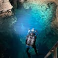 先日でかけた龍泉洞！

一番奥にある深さ98mの地底湖に取材クルーが潜水してました。

地底湖に人が入っているところをはじめてみました