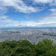 札幌　藻岩山

ロープウェイでも登れるので、誰でも行けて、札幌の街並みを見ることができます！
