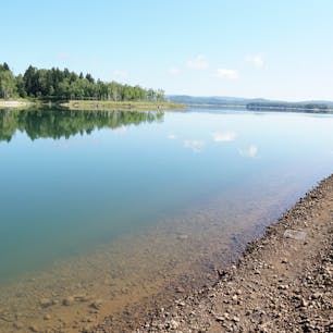 北海道　朱鞠内湖

朱鞠内湖、湖畔です！
キャンプ目的に行きました！

絶景です！
夜は星空も感動的です！

一度は行ってほしいキャンプ場です！