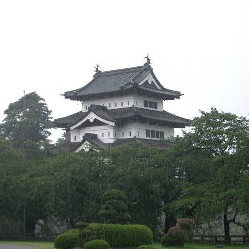 弘前城