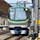 戸越銀座駅に入ってきた京急池上線の電車、グリーンの色もコロンとした形も何とも可愛いー