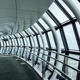 スカイツリー

展望回廊も人が写り込まない快適さ！
晴れてたらもっとよかったなぁ。