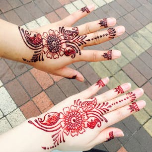 クアラルンプールでヘナタトゥー体験しました(*´ω｀*)