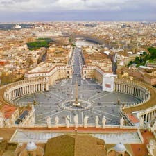 🇻🇦Vatican
ラングドン教授がここにいたんだ！というミーハー心を出しつつ観光。
スイス衛兵のストライプの制服がお洒落で、みんなスタイルが良い。