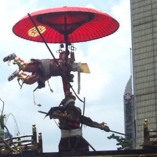 浄妙山
祇園祭り後祭りの浄妙山
宇治橋の戦いの時、筒井浄妙の上を一来法師が飛び越えて行きます。

#サント船長の写真　#祇園祭り