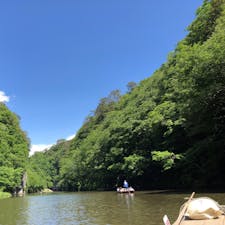 2019年5月岩手県 猊鼻渓で舟下り🚣‍♂️
日本百景のひとつ
綺麗な景色と船頭さんの唄声
ゆったり心地よい時間が過ごせた🦭