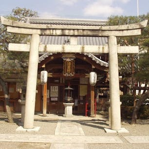 第三番札所
護浄院(清荒神)
◎宗派・天台宗◎准胝観音菩薩（観音堂）

御詠歌：あらたかや　こうじんどうの　じゅんていは　いのらばりやく　さづけたもうぞ


#サント船長の写真　#洛陽三十三所観音霊場