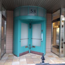 昭和の初めに使われていた回転扉