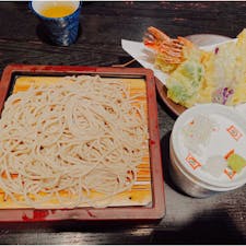 軽井沢の川上庵本店お昼は予約無いから並ばないといけないけど、人は並んでたけど回転早いから全然待たずに入れた😊