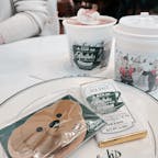 🧸Ralph's Coffee

銀座にあるラルフローレンのカフェ。
クマのデザインが可愛い🥰
店内の席数は少なめなので休日は並びます💦