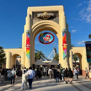 2022年9月24日(土)
☆1日の行動履歴👣
① 呪術廻戦•ｻﾞ•ﾘｱﾙ 4-D
〜ｽｰﾊﾟｰ•ﾆﾝﾃﾝﾄﾞｰ•ﾜｰﾙﾄﾞ™ｴﾘｱに整理券入場〜
② ﾖｯｼｰ･ｱﾄﾞﾍﾞﾝﾁｬｰ™🐢
〜ﾜﾝﾅｯﾌﾟﾌｧｸﾄﾘｰでお土産購入〜
〜ﾙｲｽﾞN.Y. ﾋﾟｻﾞﾊﾟｰﾗｰ🍕でランチ〜
③ｶﾙﾄ･ｵﾌﾞ･ﾁｬｯｷ- ~ﾁｬｯｷｰの狂気病棟~🏥
④ﾊﾞｲｵﾊｻﾞｰﾄﾞ™･ｻﾞ･ｴｸｽﾄﾘｰﾑ+~ｸﾚｱﾙｰﾄ~
⑤ｱﾒｰｼﾞﾝｸﾞ•ｱﾄﾞﾍﾞﾝﾁｬｰ•ｵﾌﾞ•ｽﾊﾟｲﾀﾞｰﾏﾝ•ｻﾞ•ﾗｲﾄﾞ4K3D🕷
⑥ﾐﾆｵﾝ•ﾊﾁｬﾒﾁｬ•ﾗｲﾄﾞ👀
〜ｽｰﾊﾟｰ•ﾆﾝﾃﾝﾄﾞｰ•ﾜｰﾙﾄﾞ™ｴﾘｱにパスで再入場〜✌️
⑦ﾏﾘｵｶｰﾄ ~ｸｯﾊﾟの挑戦状~🏎
⑧ﾊﾟﾜｰｱｯﾌﾟﾊﾞﾝﾄﾞ•ｷｰﾁｬﾚﾝｼﾞ🔑
〜ｷﾉﾋﾟｵ•ｶﾌｪ🍄🍔でディナー🍽〜
⑨ﾕﾆﾊﾞｰｻﾙ･ﾓﾝｽﾀｰｽﾞ~ﾚｼﾞｪﾝﾄﾞ･ｵﾌﾞ･ﾌｨｱｰ~
〜ｽﾄﾘｰﾄｿﾞﾝﾋﾞ🧟‍♂️のショー観覧〜

#ユニバーサル・スタジオ・ジャパン #USJ #ハロウィン
#大阪 #観光名所 #テーマパーク #遊園地