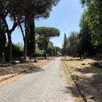 ローマ近郊アッピア街道
人がいないのは暑いからです。真夏に行くのはやめましょう。