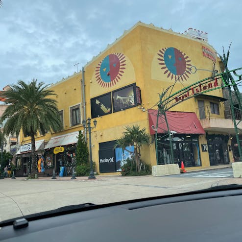 美浜アメリカンビレッジ