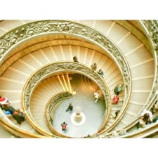 🇻🇦 Musei Vaticani
上りと下りが1つの階段に見える螺旋階段。
少し目が回る事件。
やっぱりシスティーナ礼拝堂が圧巻。