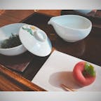 「茶の文化館」は、高級玉露の産地として有名な福岡県八女市星野村にある、お茶を様々に体験できる施設です。

館内にある和喫茶では、玉露の美味しさを丸ごと味わえる「しずく茶」がおすすめ。
極上しずく茶セット800円（八女伝統本玉露）、しずく茶セット500円、抹茶セット550円。
手作りの和菓子とともにゆったり味わえます。